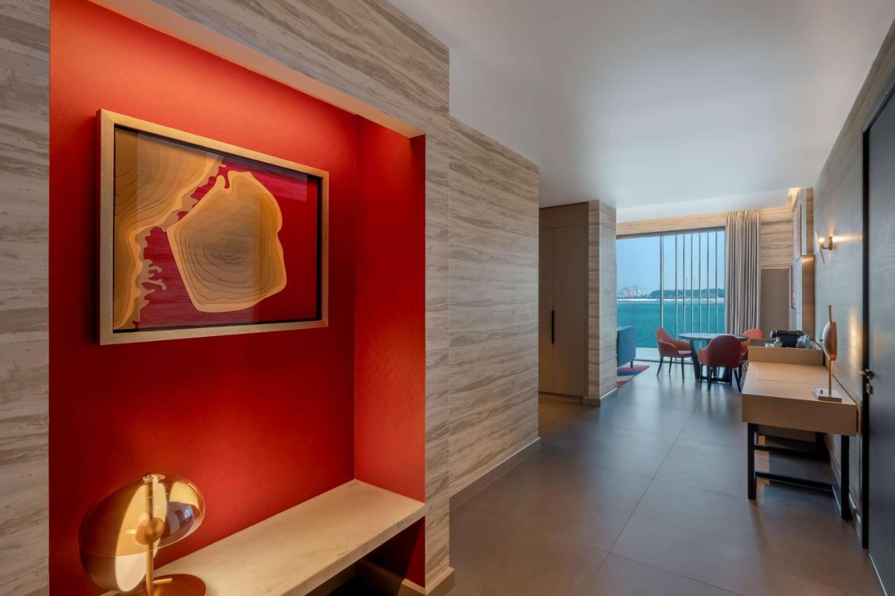 Hyatt Centric Jumeirah Dubai Eksteriør billede A suite at the hotel