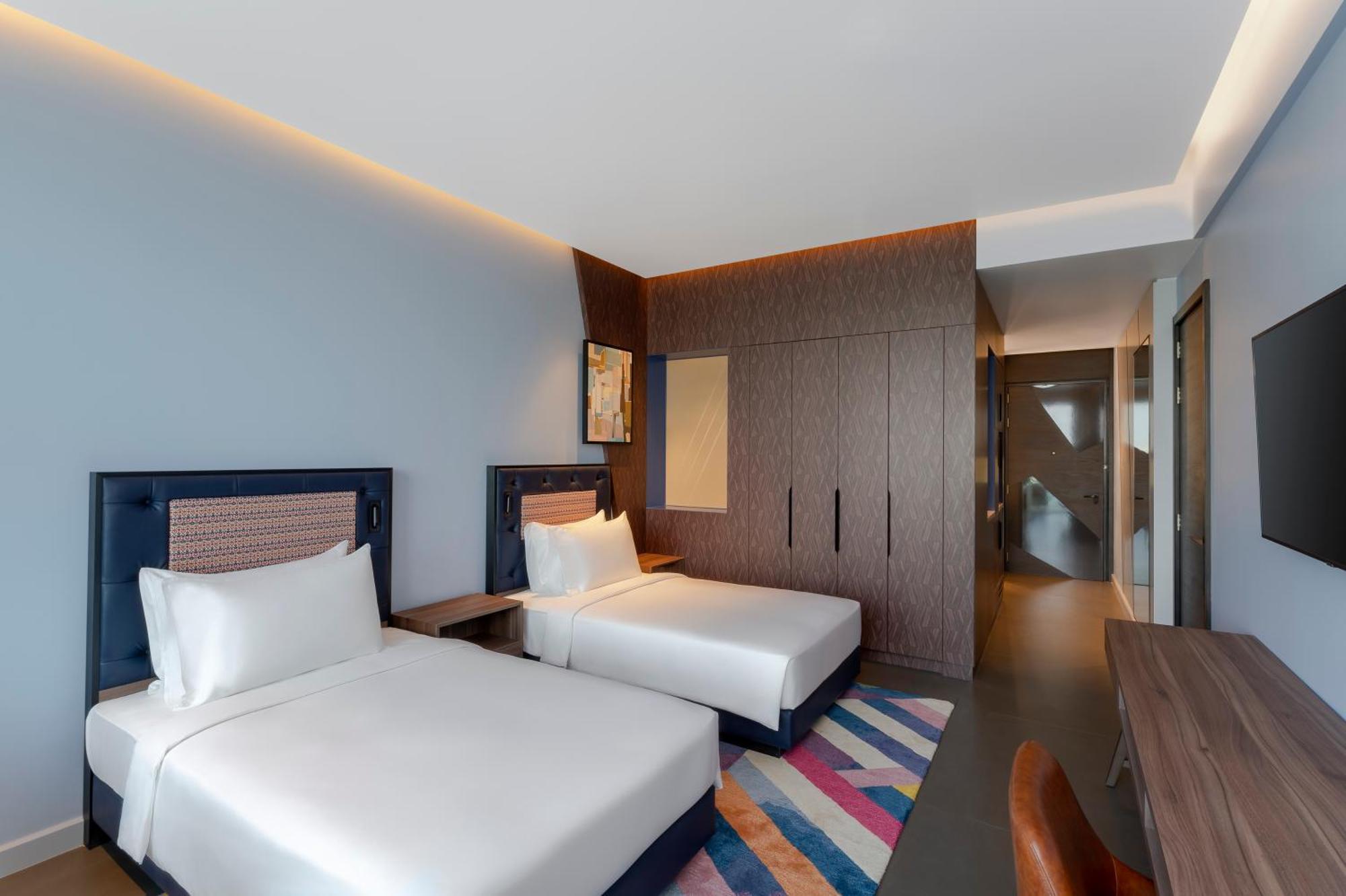 Hyatt Centric Jumeirah Dubai Eksteriør billede Deluxe Twin Room